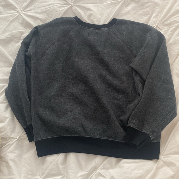 Roots Crewneck - Picture 4 of 5